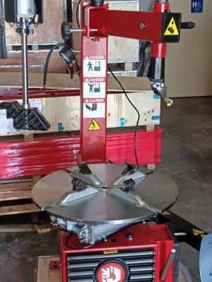 BRIGHT LC810 Tyre Changer + PL230 Helper Arm