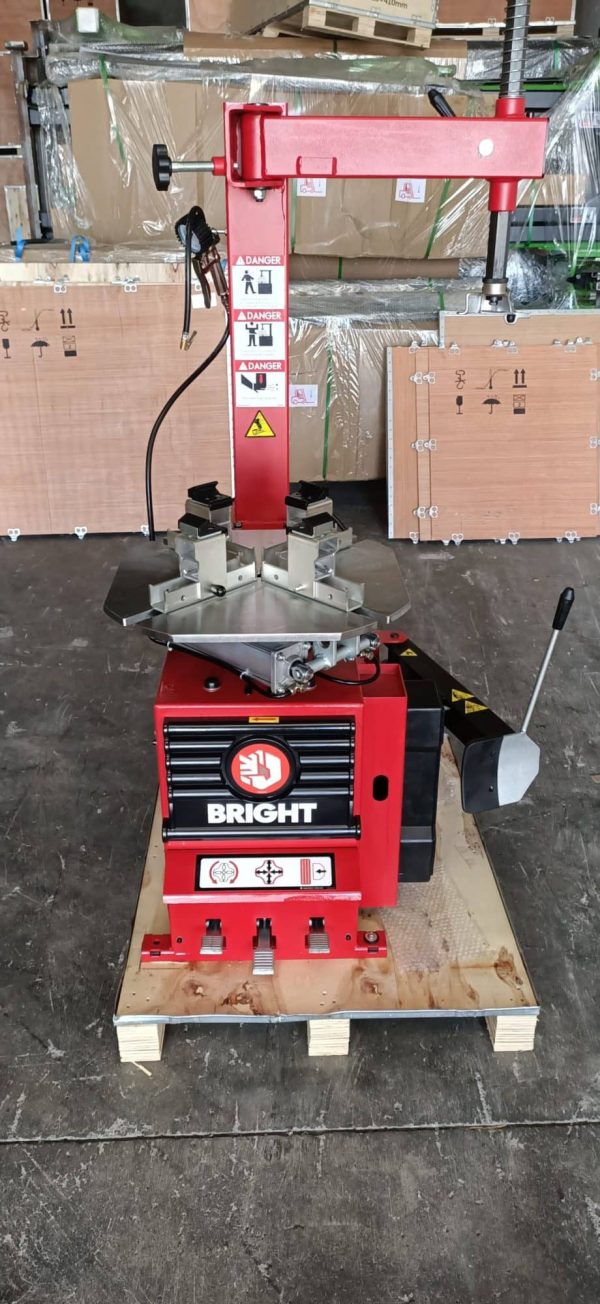 Bright 3D Wheel Alignment Machine A750 - Autohoist Australia